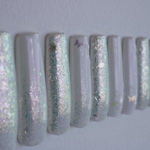 White Holographic Butterfly Press On Nail Set - 20pc